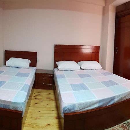Caesar House Aparthotel อเล็กซานเดรีย ภายนอก รูปภาพ