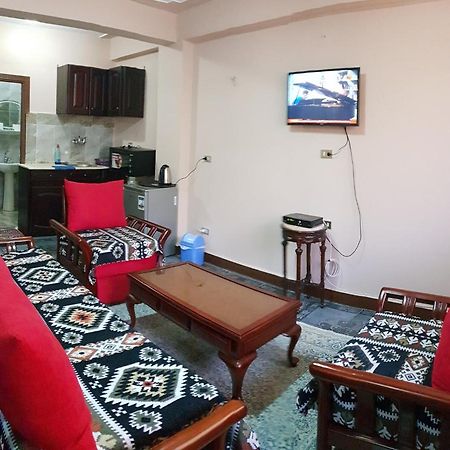 Caesar House Aparthotel อเล็กซานเดรีย ภายนอก รูปภาพ